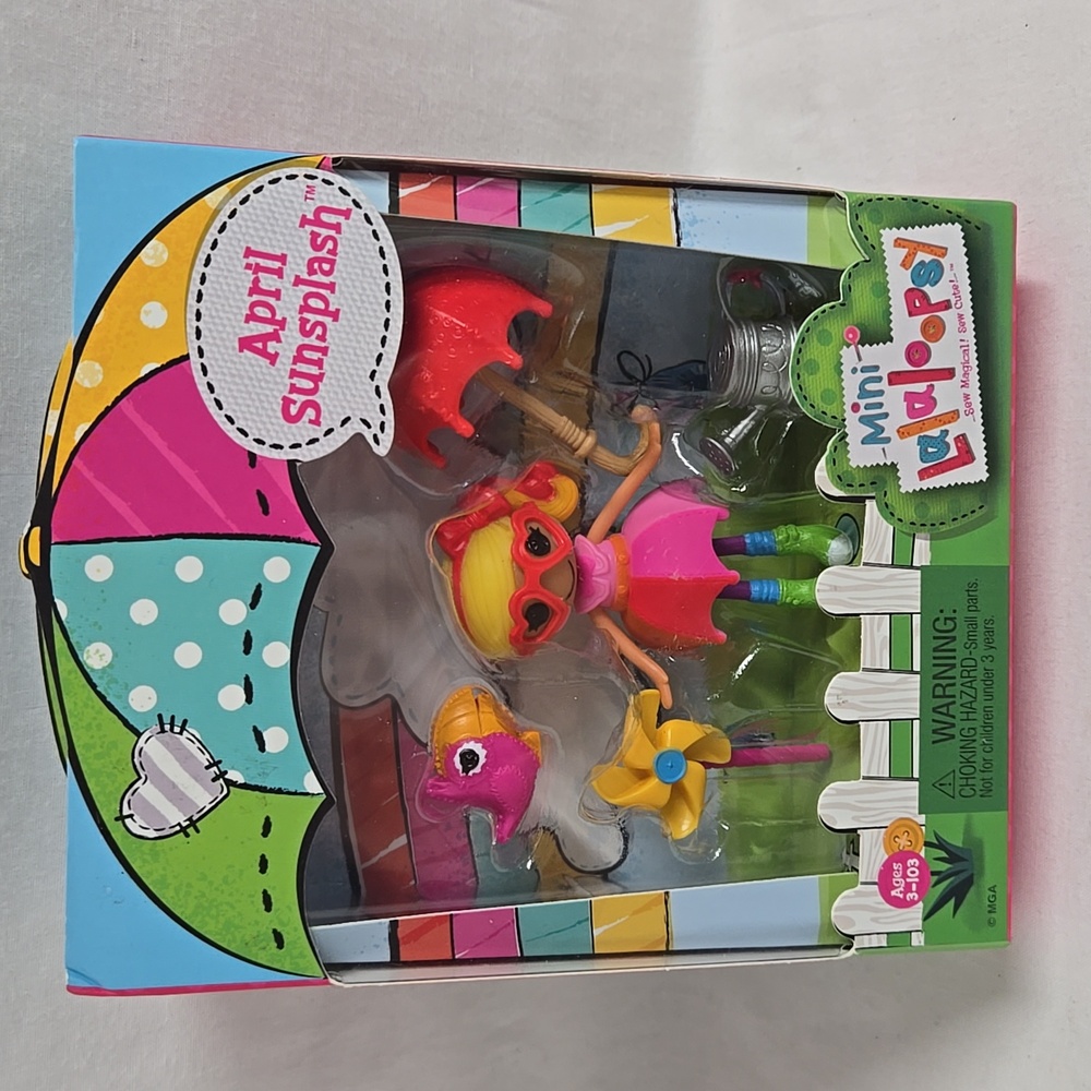 Lalaloopsy NEW April Sunsplash Doll Pink Yellow Sew Magical Sew Cute Umbrella